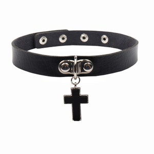 Cross Goth Choker Necklace, Gothic Choker with Large Cross Pendant, Cross Amulet Gothic Jewelry, Large Cross Pendant Goth Jewelry