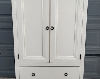 Classic Style Armoire **SOLD OUT***