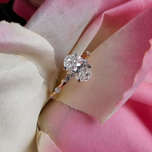 2 Carat Oval Lab Grown Diamond Ring / 2 CT Oval Diamond Thin Engagement Ring / Dainty Ring / 14k Gold Elongated Oval Diamond / VS1 F IGI