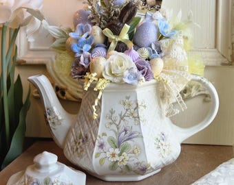 Vintage Sadler Teapot Easter Assemblage