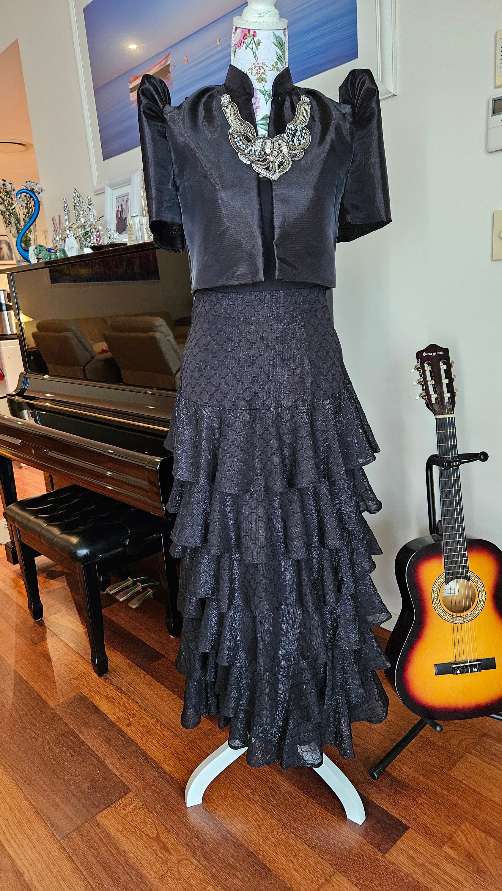 Sienna Black Pleated Frill Maxi Dress – Ro&Zo