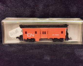 Vagón de cola con ventana de bahía CN, modelo vintage Power N Scale - Caja original