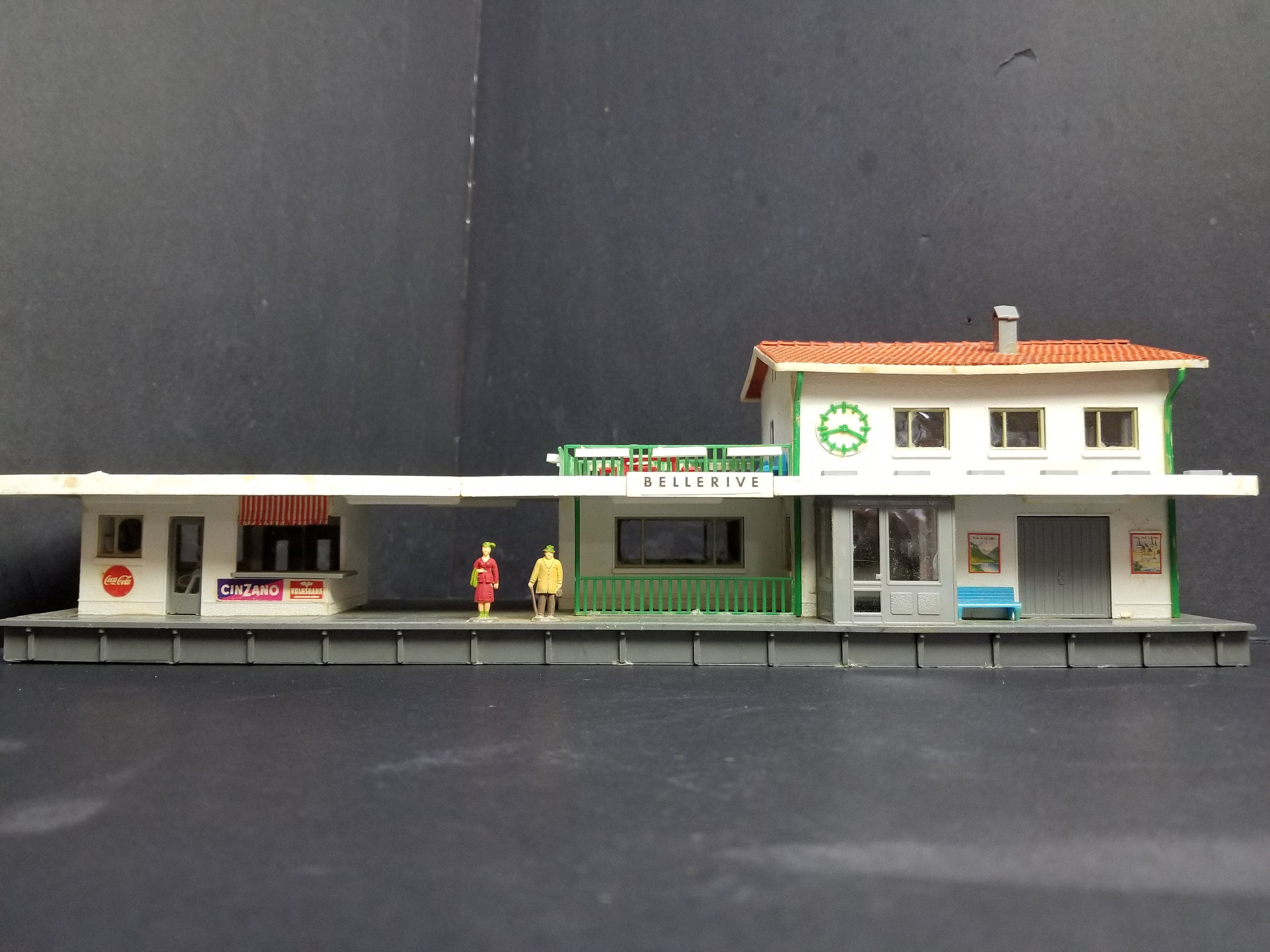 Pola HO Scale Bellerive Station Platform for Trains - Etsy