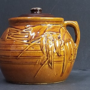 vintage 1940 McCoy Pottery Brown Bean Pot avec poignée et couvercle
