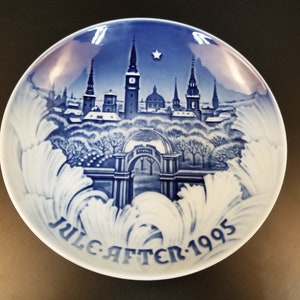 Copenhagen Porcelain Bing & Grondahl Christmas Plate The Towers of Copenhagen 1995