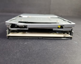 【ほぼ新品】NEC PC-V1T46EZGM e-TREND｜NEC VersaPro PC-V1T46N79LFGM [VN(Ci5/8/256/無/Win11P