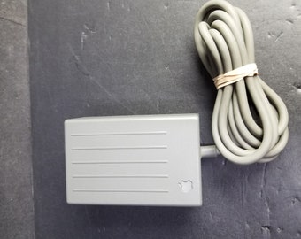 Vintage Apple Powerbook AC Adapter Modell M5651 APS-20U