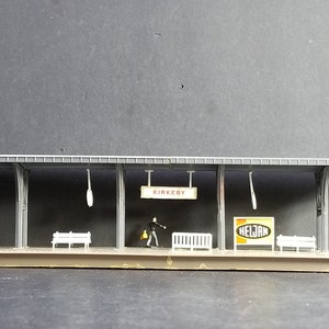 Heljan HO Scale Kirkeby Station mit Wartebereich