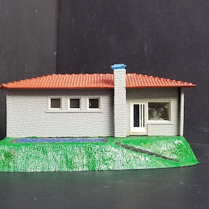 Pola Quick HO Scale Ranch Contemporary House mit Pool nach Maß bemalt