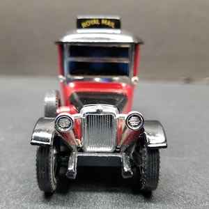 Matchbox Diecast Models of Yesteryear Talbot Van 1927 Royal Mail Delivery Truck Red