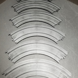 Tyco Slot Car Track HO Scale 6 Pieces 9&#39;&#39; R 1/4 Circle B5843