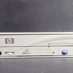 Vintage Hewlett Packard HP C9627-56000 Re Writable Drive