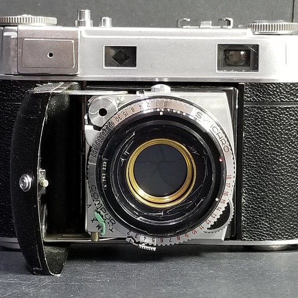 Kodak Retina III c (petit c) avec objectif Schneider Xenon 50 mm f/2. pas testé