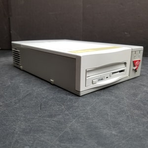 Leitor de disco Dynatek RMD270 vintage testado a 270 MB/s