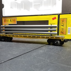 MTH O Scale Canadian National Flat Car W/ Bulkhead & Pipes Load Custom