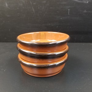 Set vintage de 3 platos Ramekin glaseados de terracota para crème brûlé