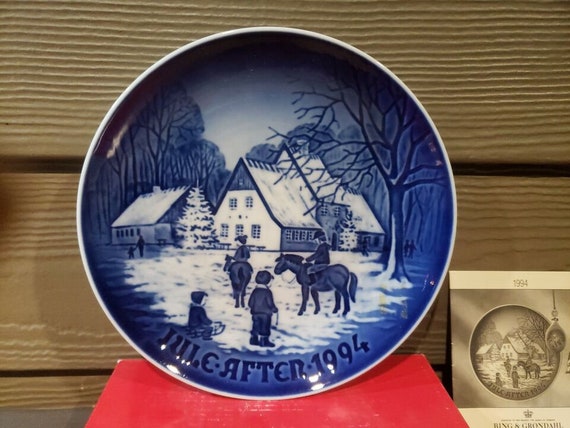 1994 Bing & Grondahl BG Christmas Plate A Day at the Deer Park in