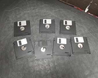 Vintage Lot of 7 3.5 Floppy Diskettes Blank Untested