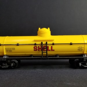 HO Scale Model Power Shell Single Dome Tank Car Accx #1105 Gelb