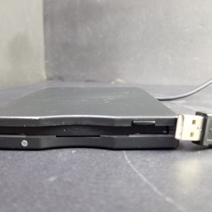 Vintage TEAC externe diskettedrive FD-05PUW, niet getest