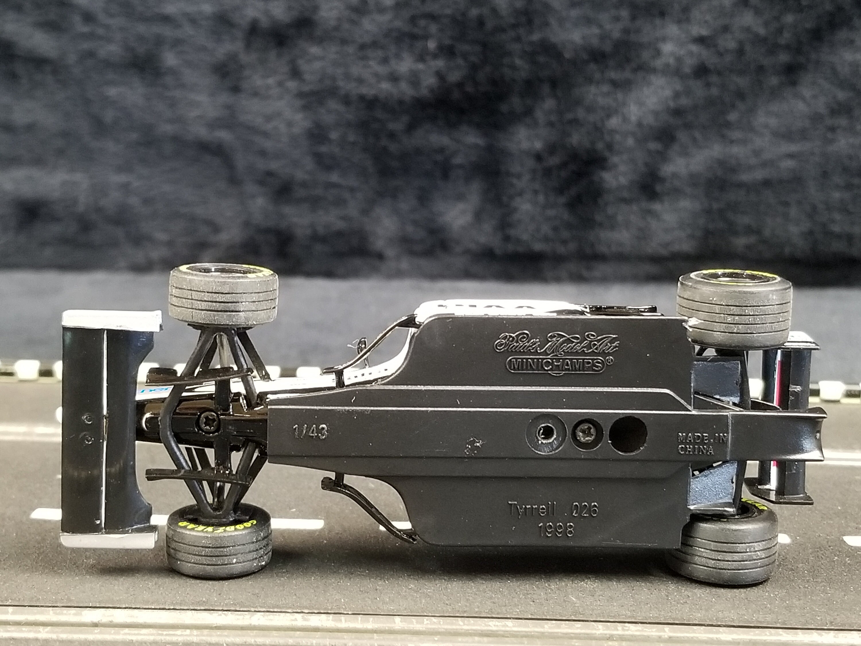 Vintage Minichamps 1/43 Tyrrell 026 Tore Takagi No 21 Formula 1