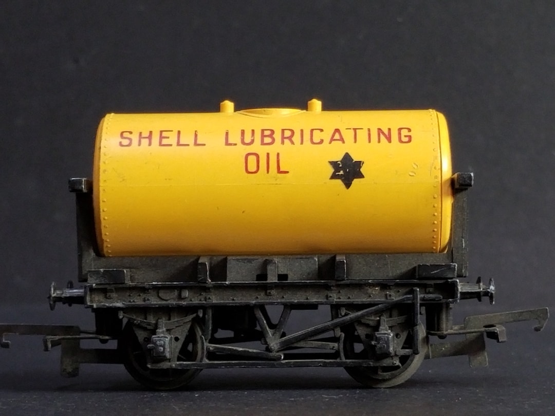 Ho Scale Shell Sign Vintage Tri-ang Railways OO/HO Scale Shell Lubricating Oil Yellow ...