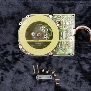 Vintage Technike Quarz Modell SL-Q200 Plattenspieler Teile Original Motor Geprüft Arbeiten