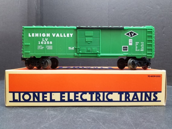 Lionel O Scale Lehigh Valley Boxcar 6-16258 Green New Open pic