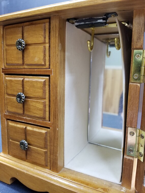 Vintage Wood Jewelry Organizer / Dresser Gem