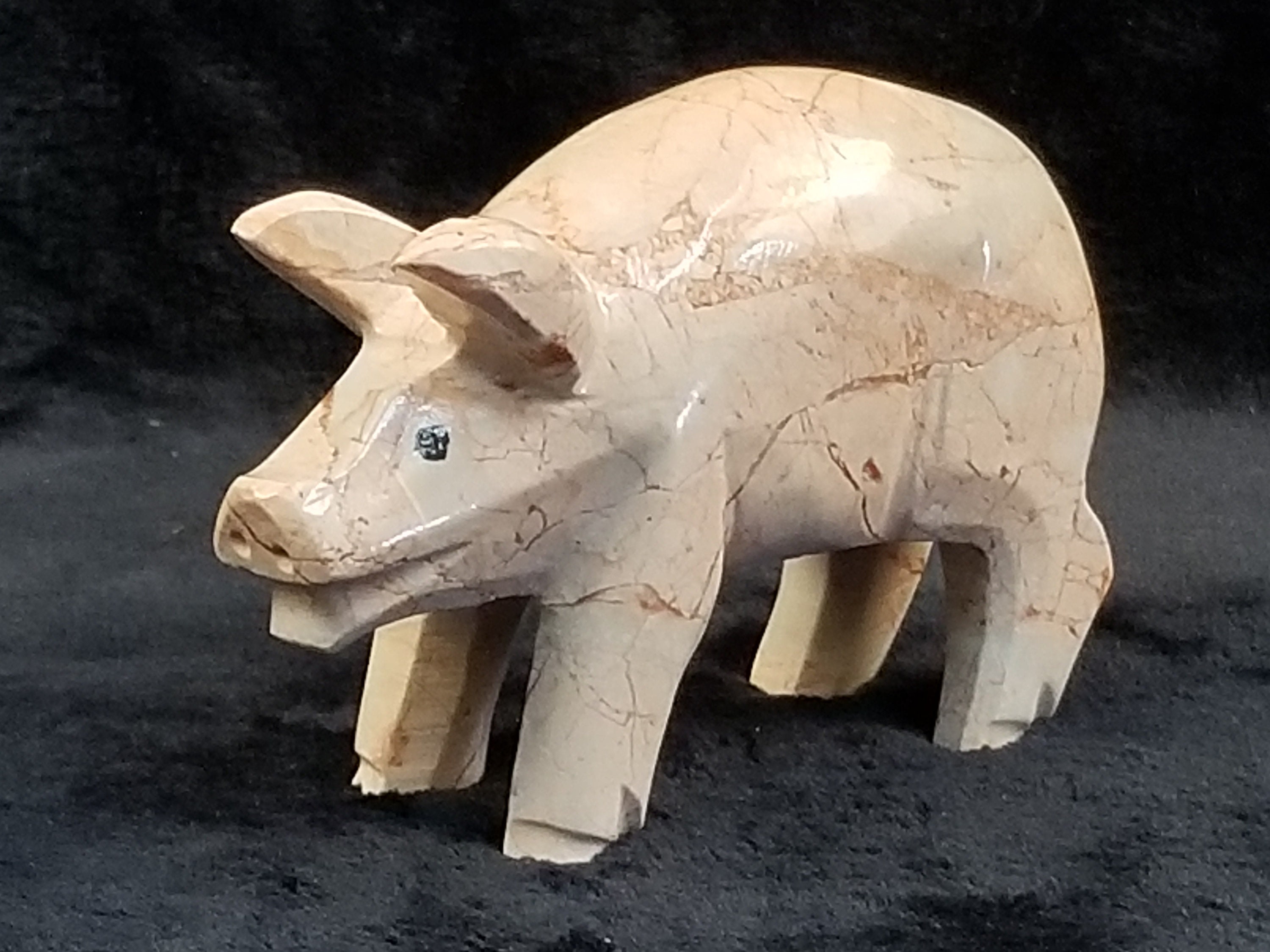 ヴィンテージ彫刻石クリームピンクトーン豚の置物 - Etsy 日本