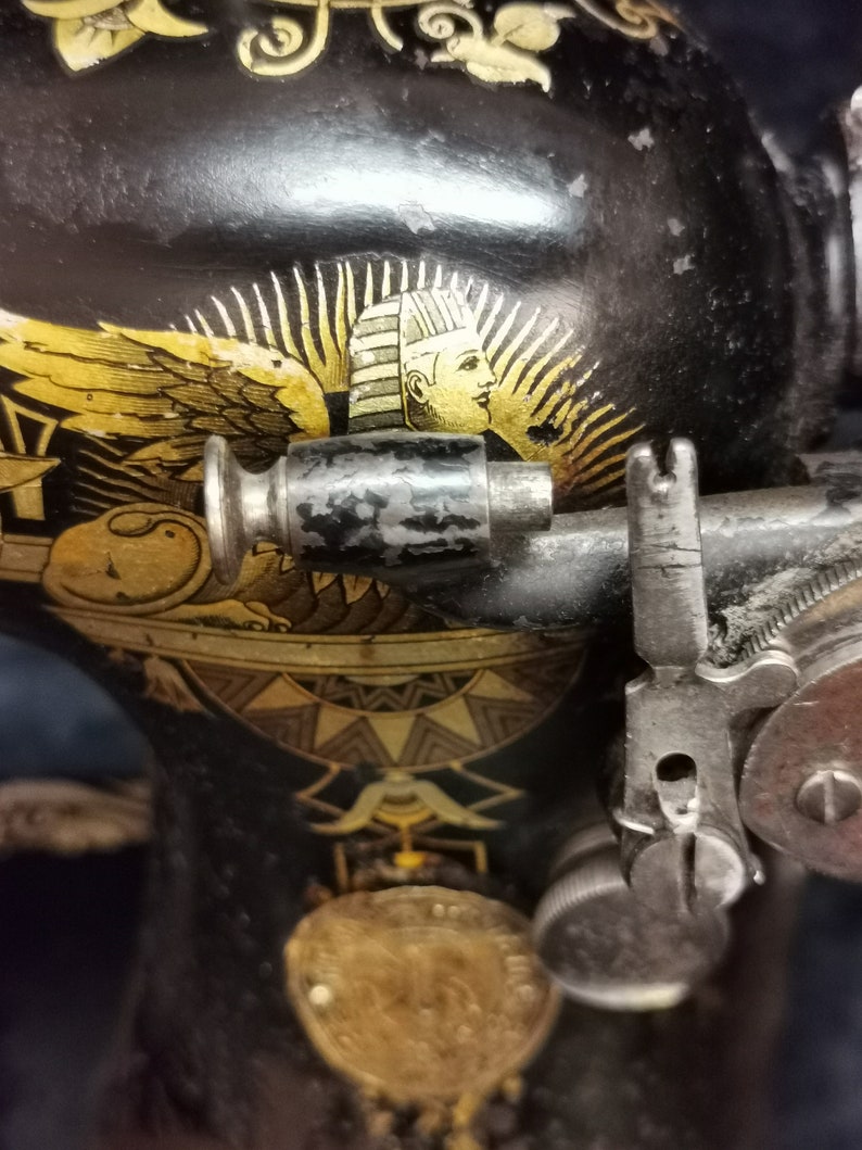 Antique 1920 Singer 127 Sphinx Sewing Machine Head Only Working Parts image 2