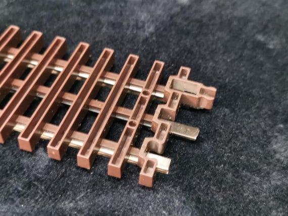 Atlas O 10" Solid Nickel 3-Rail Straight Track Sections – O Gauge, 2024