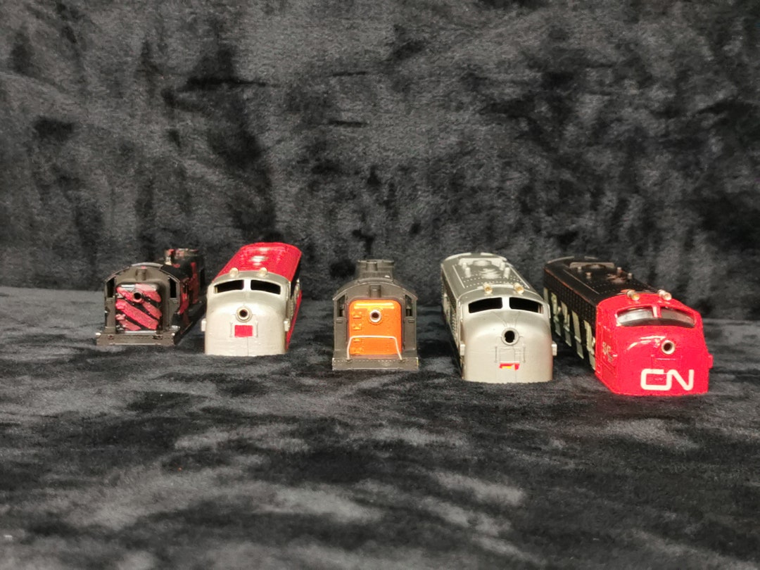 Vintage Tri-ang Hornby OO/HO Scale Locomotive Shells: Custom Painted ...