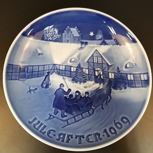 Copenhagen Porcelain Bing & Grondahl Christmas Plate Christmas Guests Arriving 1969