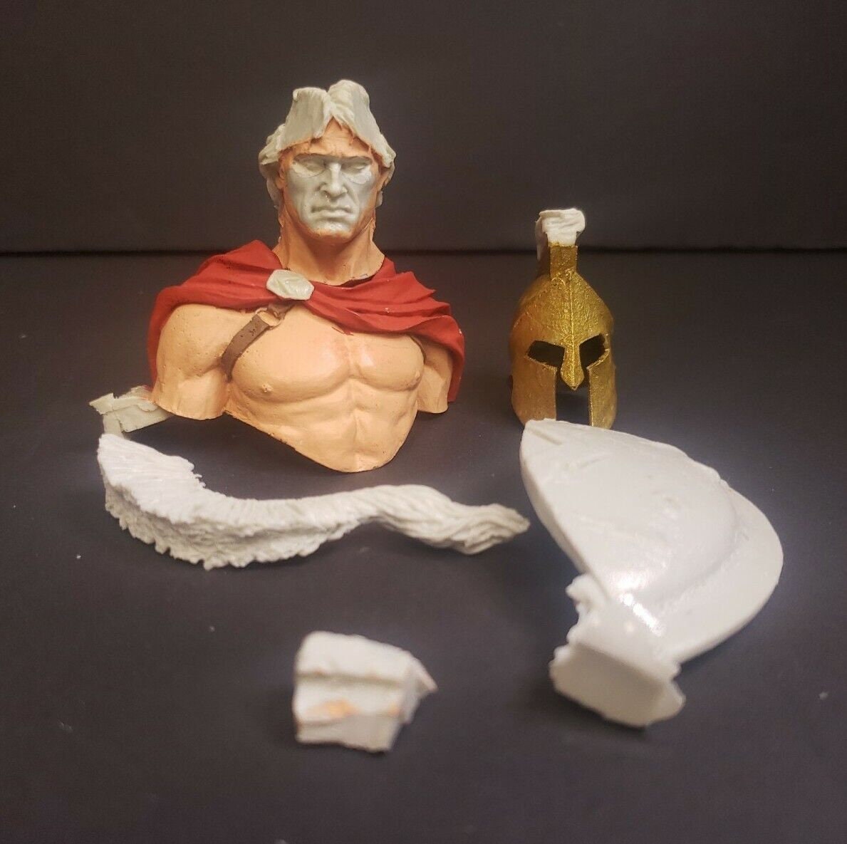 Young Miniatures 1/10 Roman Armored Legionary Bust Resin Model Kit #1