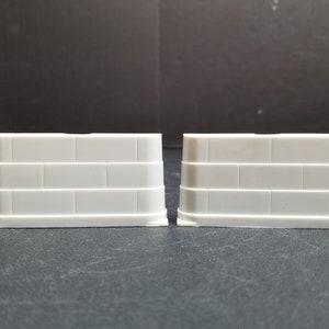 Tyco Pillars Lot of 2 For Slot Cars Medium size