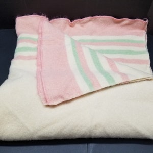 Vintage Pure Wool Blanket Made in Canada Ayer&#39;s Wool Products Peach Color