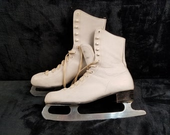 Vintage Daoust Figure Skates Women's Size 6 White