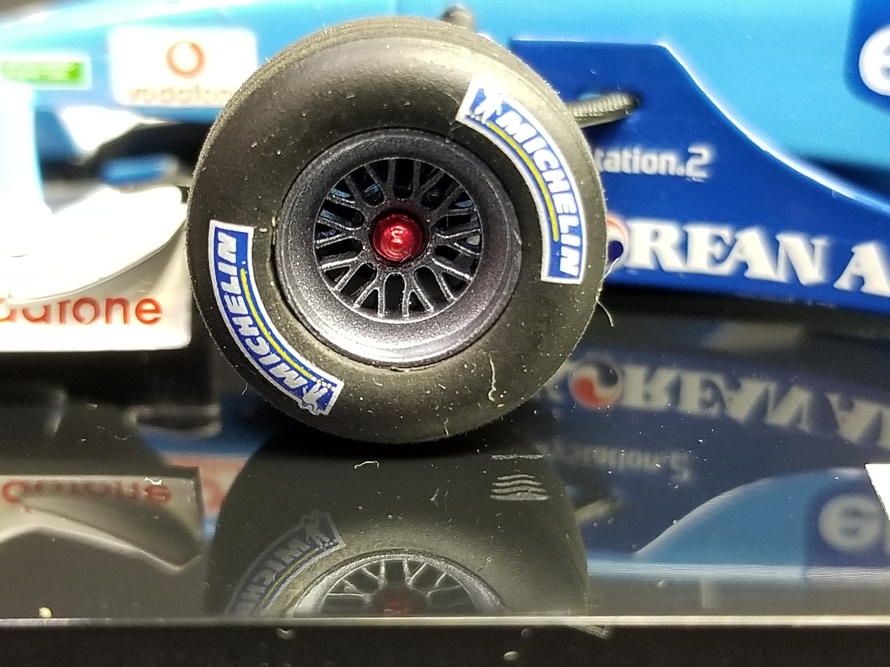 MINICHAMPS 430000012 Scale 1/43 | BENETTON F1 B200 N 12 SEASON 2000 A.WURZ LIGHT BLUE