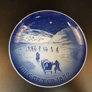 Copenhagen Porcelain Bing & Grondahl Christmas Plate Christmas in Greenland 1972