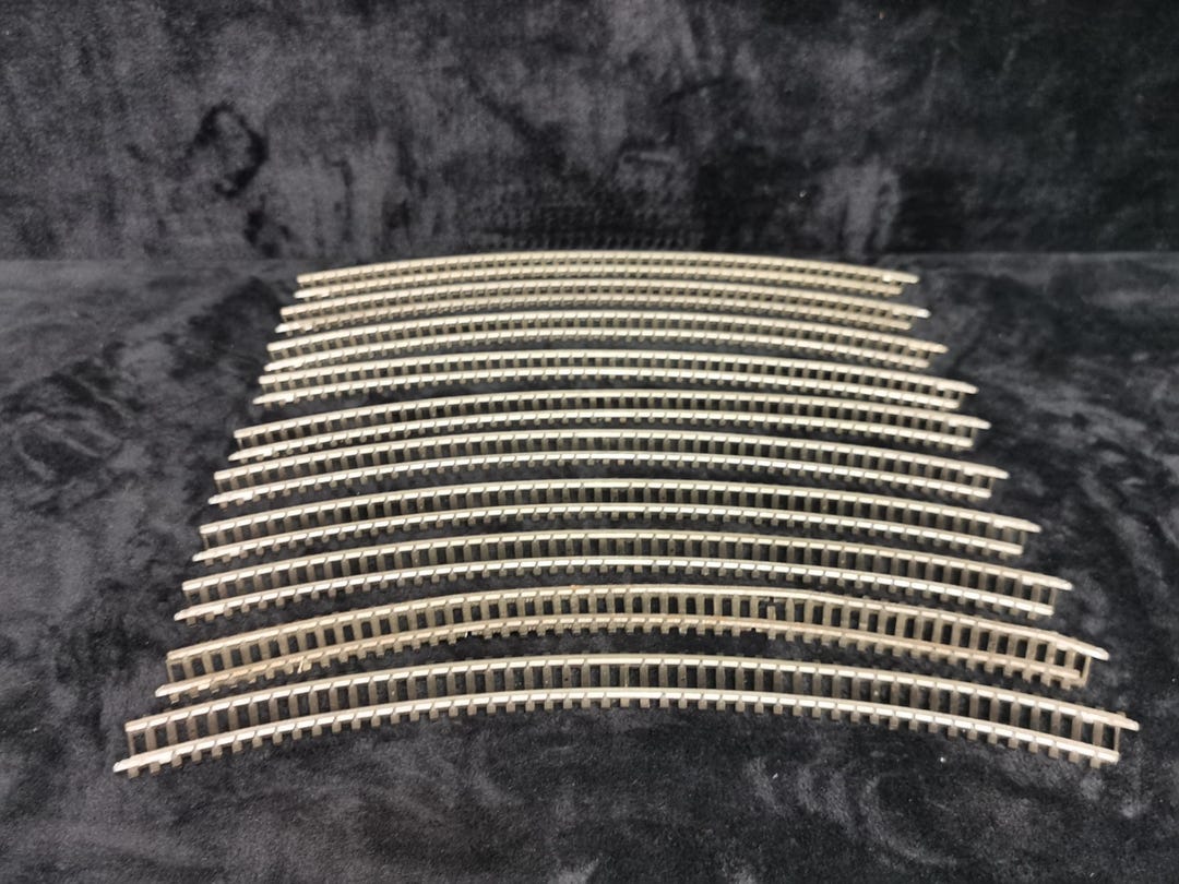 Vintage HO Scale 13 1/2