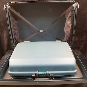 Vintage Samsonite Set of 2 Suitcases Luggage Navy Blue
