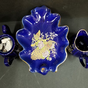 Japanese Porcelain Peacock Gold Cobalt Blue Set Lot of 8 : Plates. Gravy Boat and Sugar Bowl