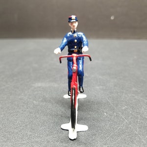 Correo de entrega en bicicleta