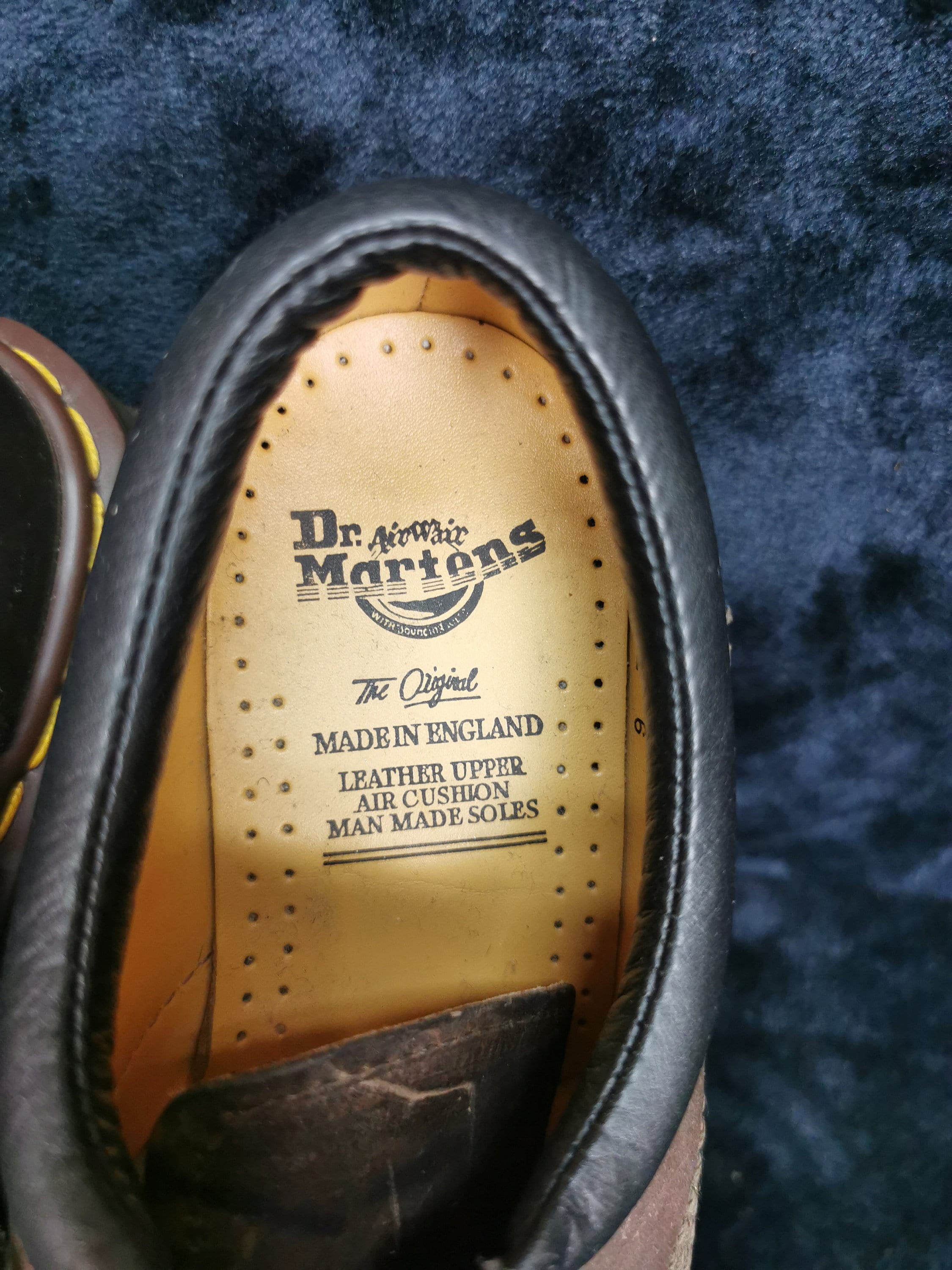 靴 DR.MARTENS AIR CUSHION SOLE Dr. Martens Air Cushion Bouncing Soles RED Genuine Leather
