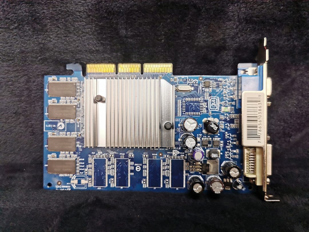 Placa De Vídeo Fx5200 128mb 64bits Ddr Agp 4x/8x Vga | Brasil