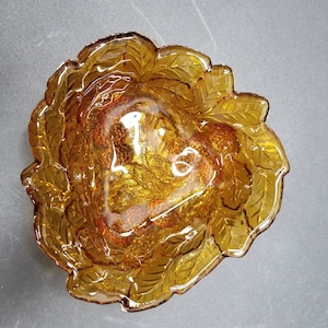 Vintage Amber Indiana Glass Logan Berry Leaves Candy Dish Bowl