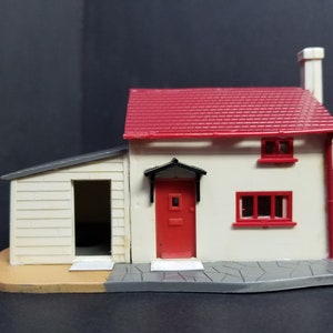 Tri Ang Hornby OO / HO Scale Model-Land Marigold Cottage RML.4 Built