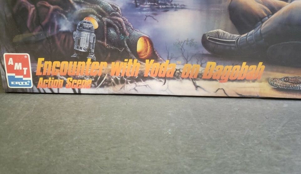 AMT ERTL Star Wars Encounter With Yoda on Dagobah Action