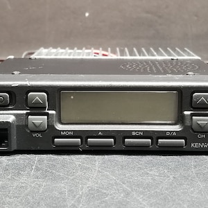 Kenwood M4X8MAX UHM FM Tranceiver TK-860H